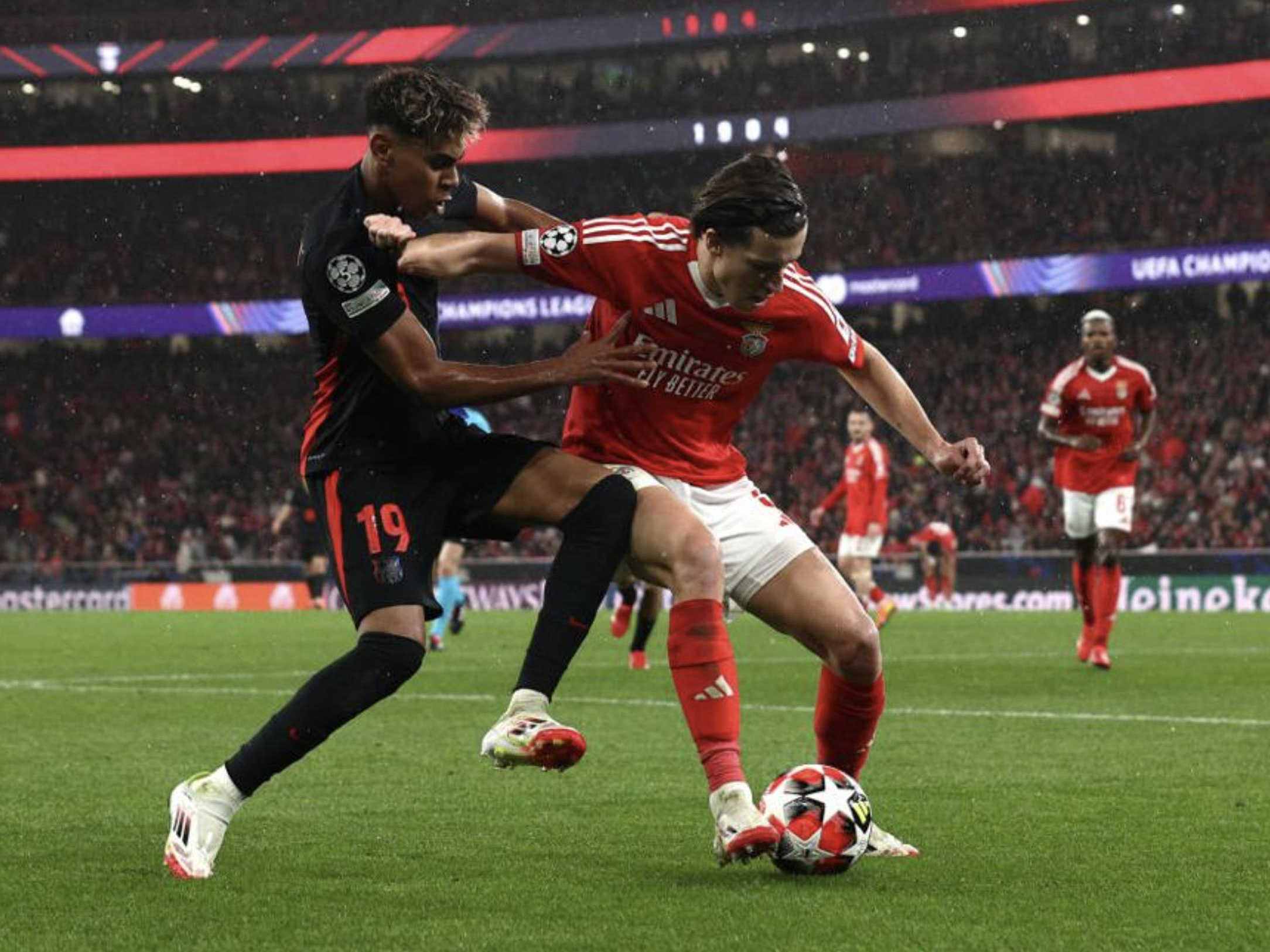 卡昂门将神勇，助球队逼平法甲豪门的简单介绍