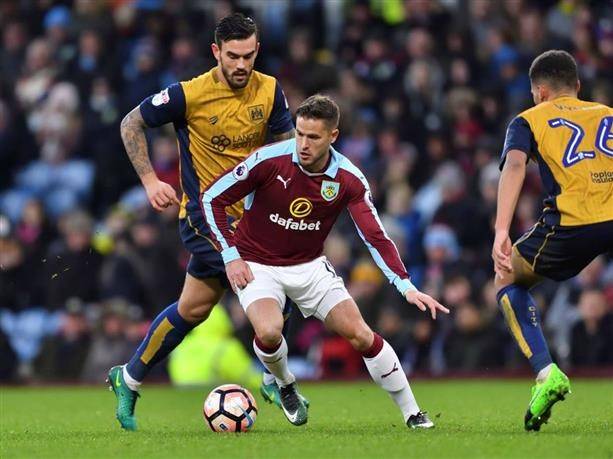 包含热那亚连胜收官球队状态回升的词条