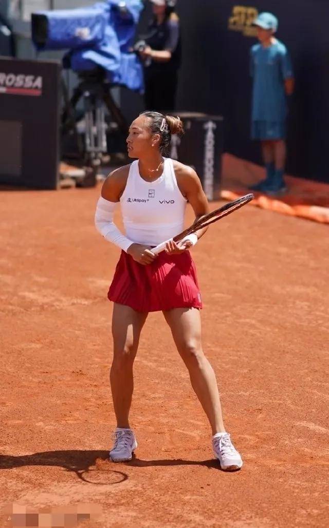 包含战术奏效！巴黎圣日耳曼双翼齐飞压制本菲卡整场无力还手！的词条