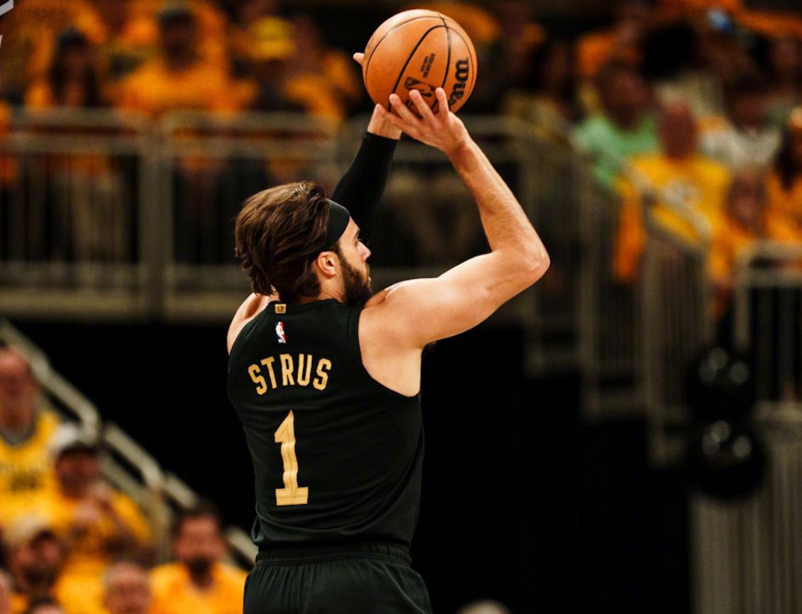 米切尔三巨头联手，命运悬念得分突破，刷新队史纪录冲击季后赛！的简单介绍